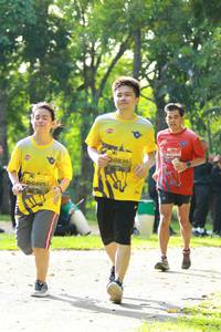 BIB: 0254, 20836, 0495
                            <button type="button" onclick="openModal(5134413)" class="btn btn-primary btn-sm float-right btn-popup" data-toggle="modal" data-target=".modal-high-quality">
                        <i class="fas fa-shopping-cart"></i> Add to Cart
                    </button>
                                            <button type="button" onclick="isThisMe(5134413, true)" class="btn btn-success btn-sm float-right btn-popup btn-isme hidden" data-toggle="tooltip" data-placement="bottom" title="นี่คือรูปของคุณใช่ไหม คลิกที่นี่เพื่อเอาเข้าอัลบั้ม">
                        <i class="fas fa-plus"></i> Add to album
                    </button>
                    <button type="button" onclick="isThisMe(5134413, false)" class="btn btn-warning btn-sm float-right btn-popup btn-isnotme hidden">
                        <i class="fas fa-ban"></i> Remove from album
                    </button>